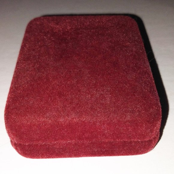 Strass Lead Crystal Heart Pendant on a 24 inch Silver Chain - Picture 7 of 10